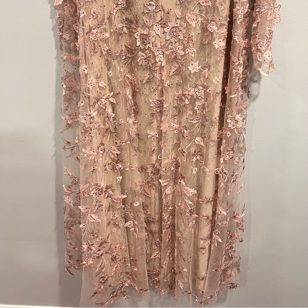 Mac Duggal Long Sleeve Lace Dress in Blush Pink - Picture 15 of 16